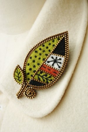 Rankų darbo segės - žavi dovana „žaliosioms“